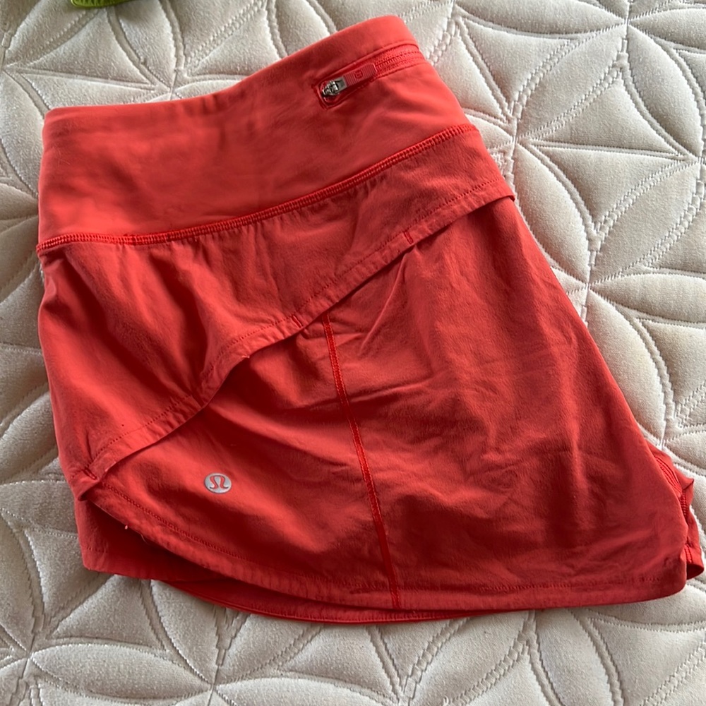 Lulu speed up shorts 2.5” inseam